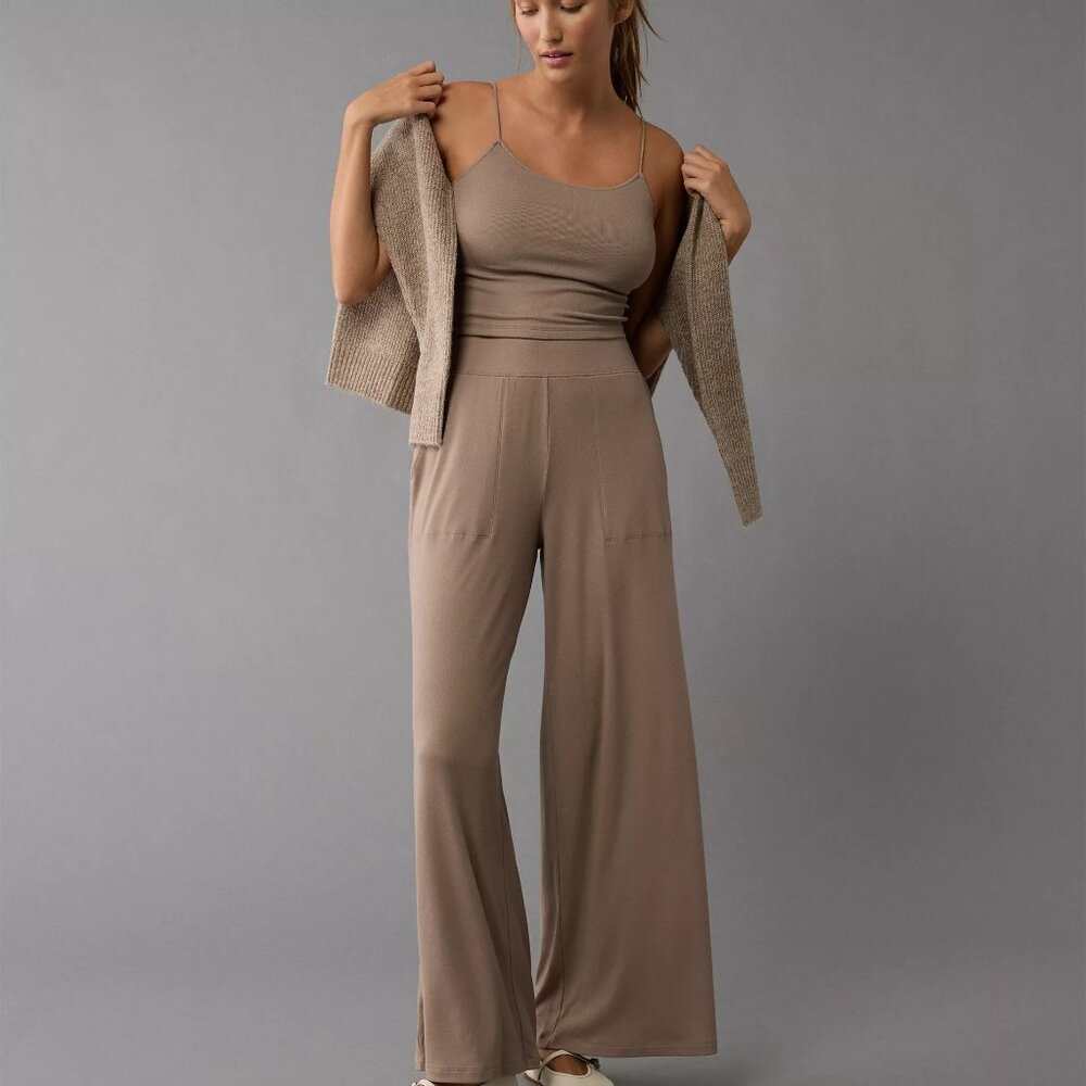 2 Piece American Eagle Outfitters Beige Lounge Set
